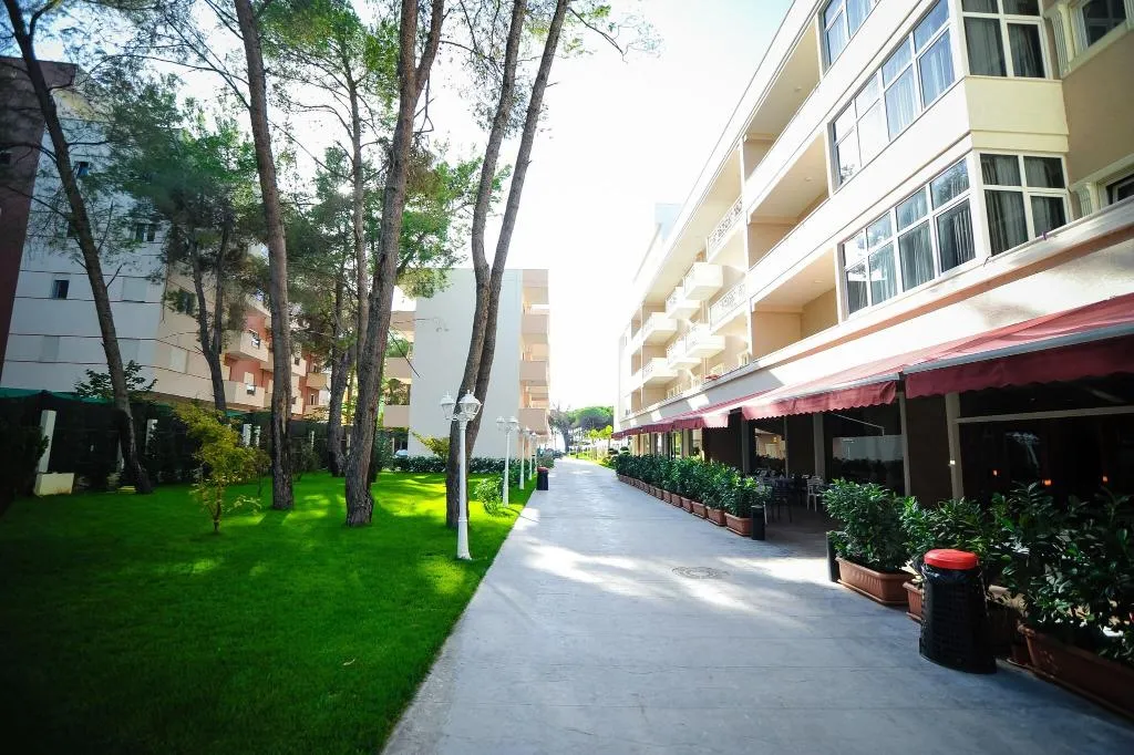 Terrace, Sandy Beach Resort, Durres