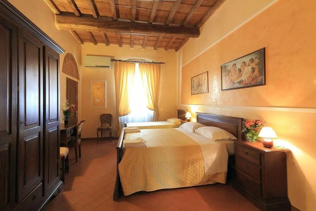 Room, Katti House, Florence