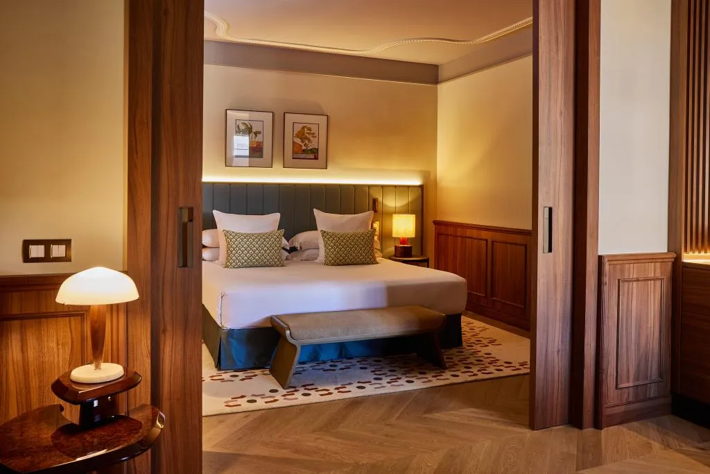 SUITE STANDARD Room, Grand Hotel Central, Barcelona