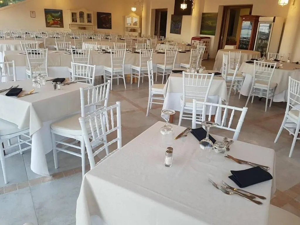 Restaurant, Tritone, Catania