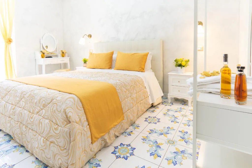 DOUBLE SUPERIOR WITH BALCONY Room, Alma Adry, Naples