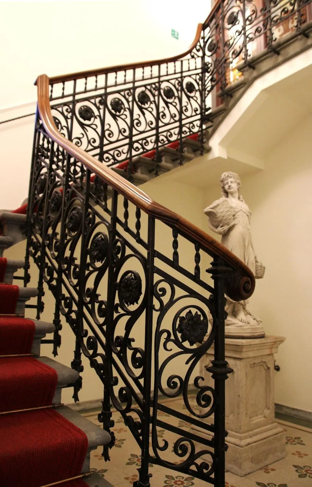Lobby, Accademia, Florence