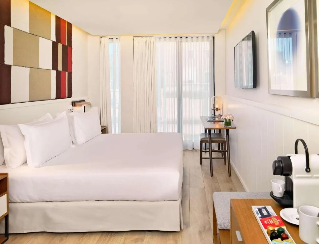 Room, H10 Cubik, Barcelona