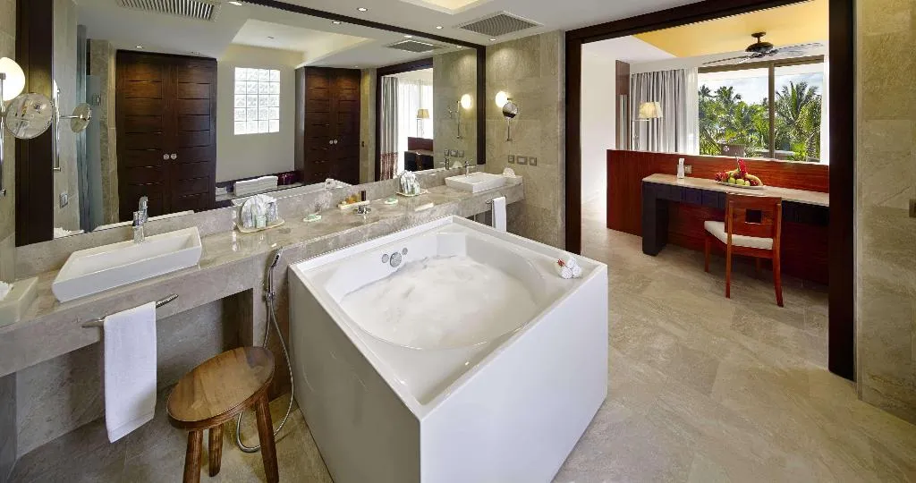 SUITE PREMIUM OCEAN FRONT Room, Barceló Maya Beach, Cancun Area