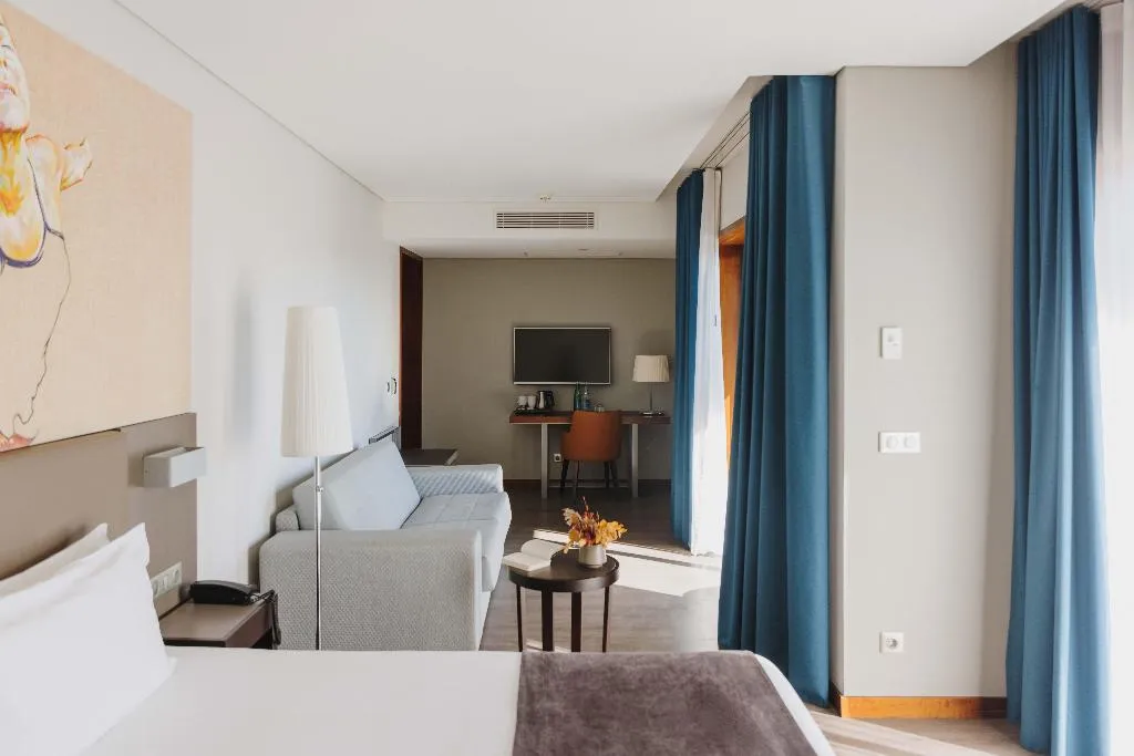 SUITE STANDARD Room, Timbre Heroismo, Porto