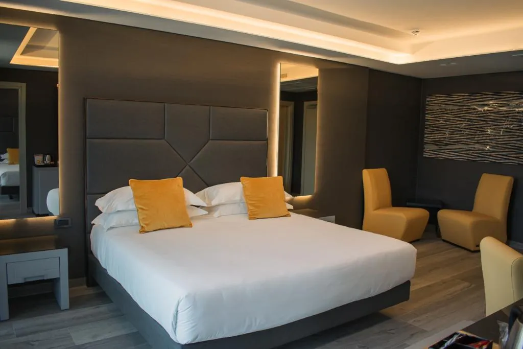 QUADRUPLE STANDARD Room, Resort Tre Fontane, Naples