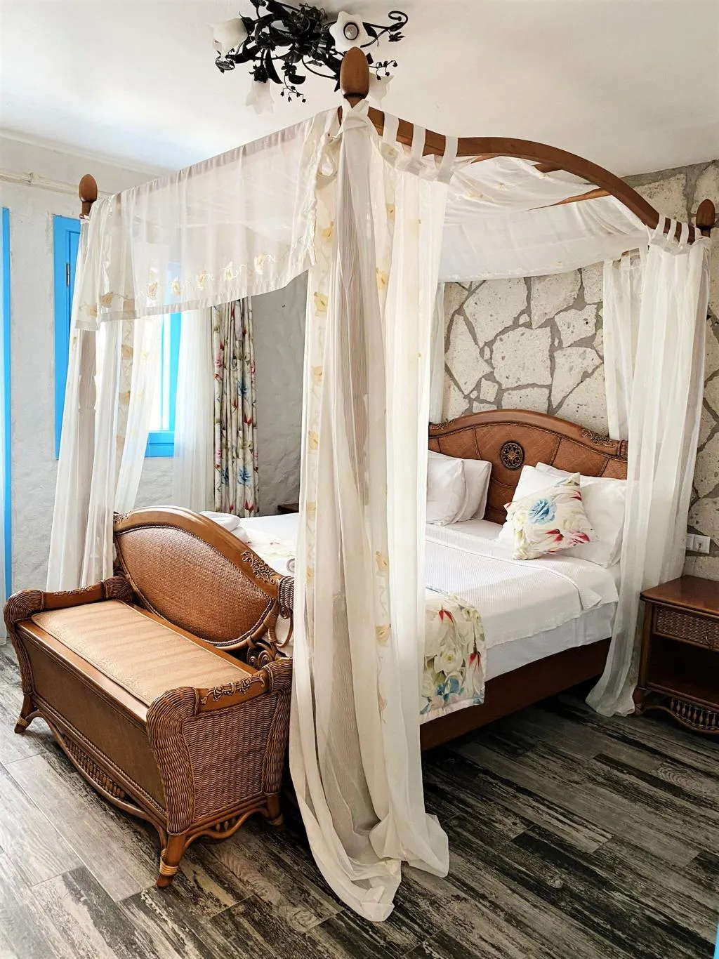 SUITE WITH JACUZZI Room, Ala Konak Otel, Izmir