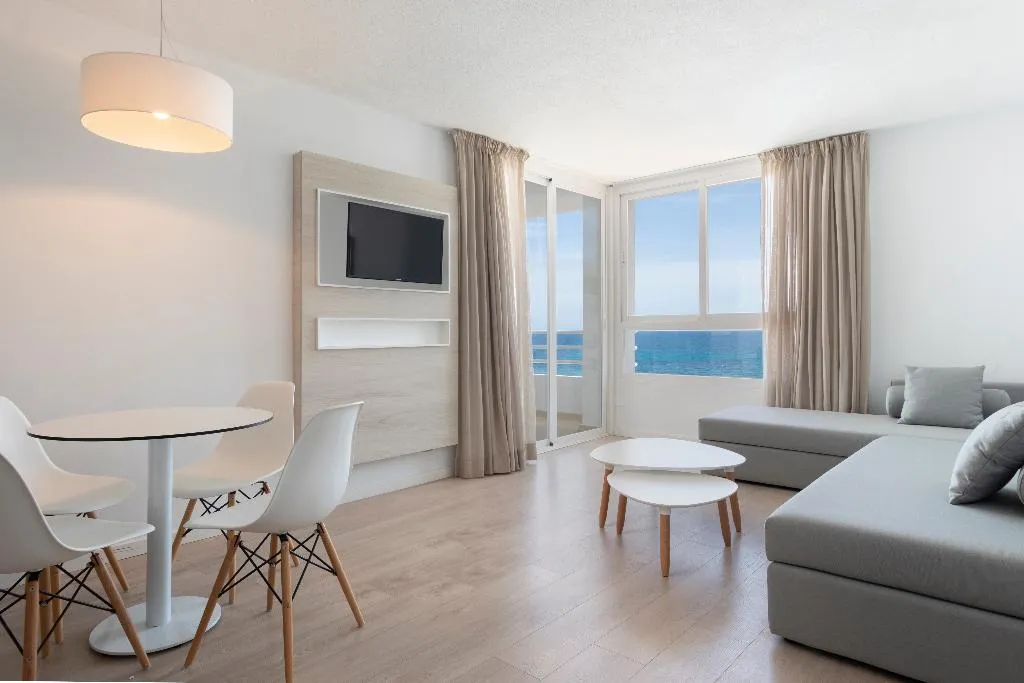 APARTMENT TWO BEDROOMS Room, Palia Sa Coma Playa, Majorca