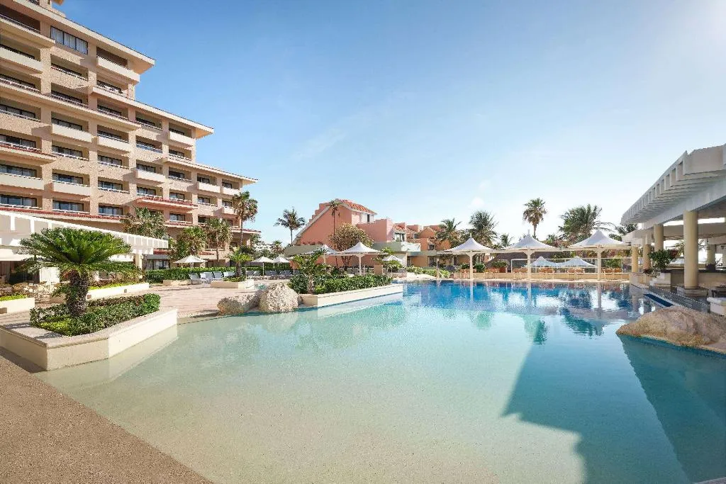 Pool, Wyndham Grand Cancun All Inclusive Resort & Villas, Cancun Area