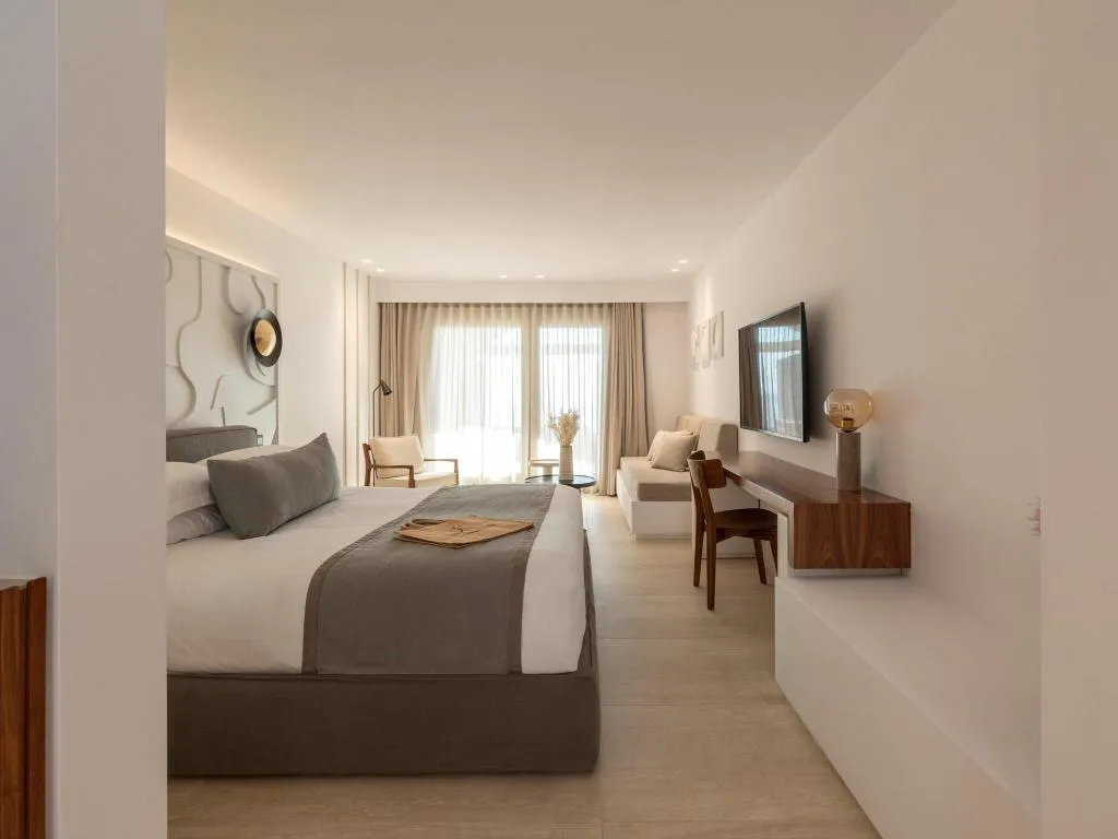 Room, Santo Pure Oia Suites and Villas, Santorini
