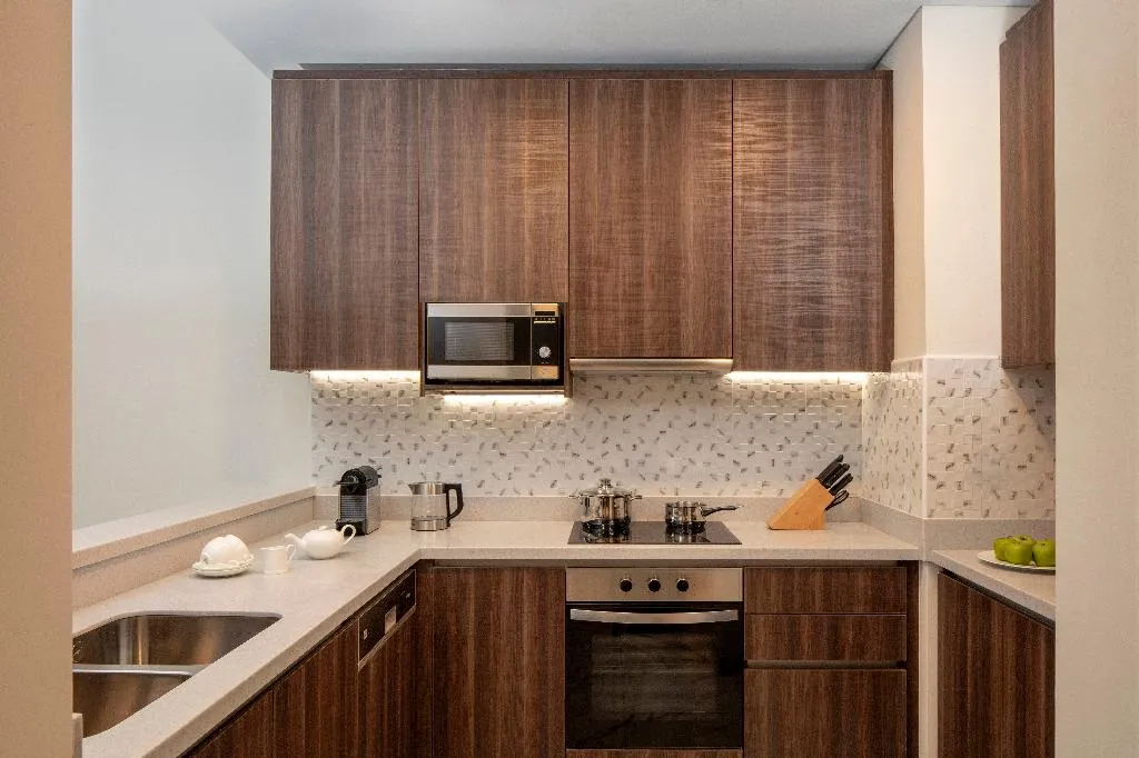 APARTMENT SUPERIOR ONE BEDROOM Room, Avani Plus Palm View Dubai Hotel and Suites, Dubai