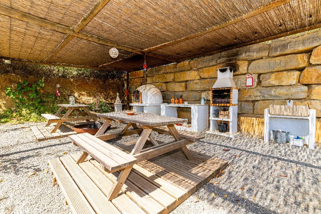 STUDIO DELUXE ONE BED Room, Laranjal Farm House, Algarve