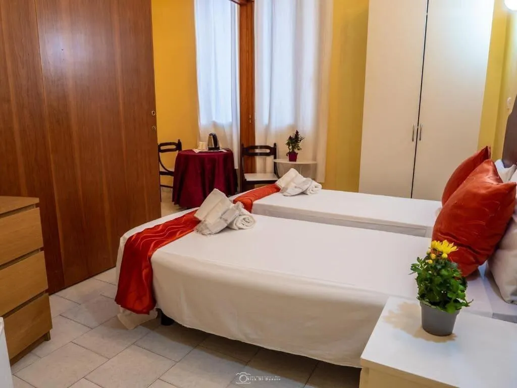 Room, Miss Suite, Naples