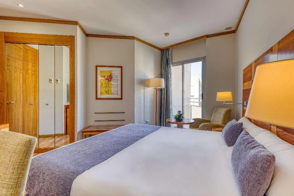 Room, Senator Parque Central Hotel, Valencia