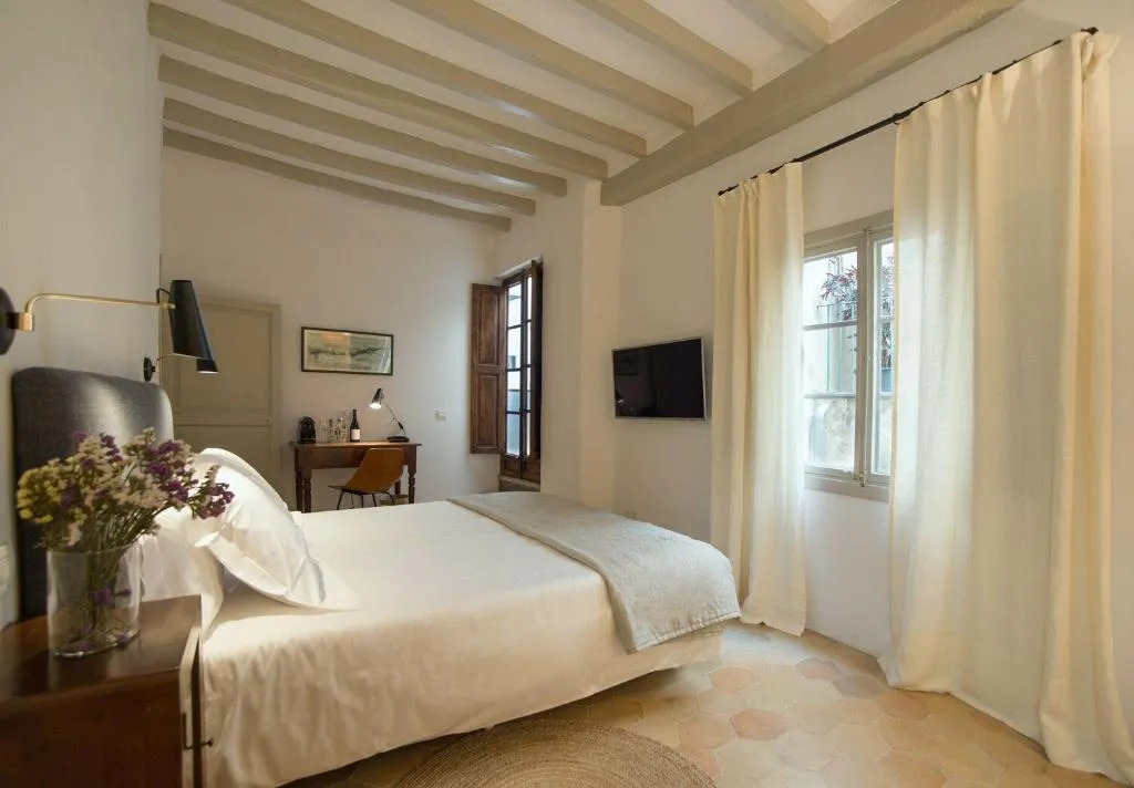 Room, Canavall, Majorca