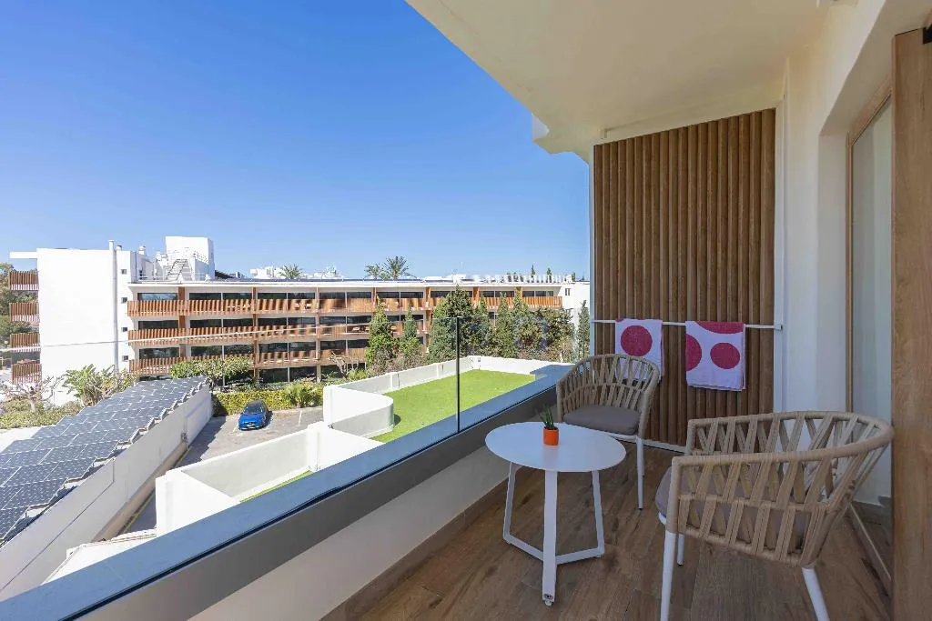 Double or Twin CAPACITY 2 Room, JS Alcudi Mar, Majorca
