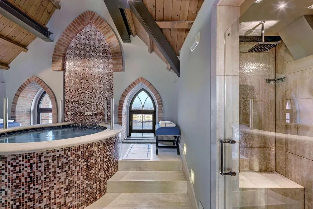 Room, Hilton Molino Stucky Venice, Venice