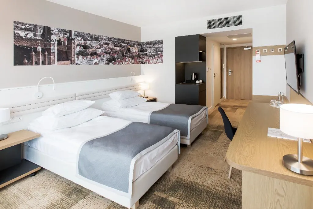Room, Platan, Gdansk
