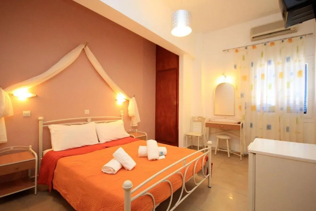 Room, Hotel Leta, Santorini