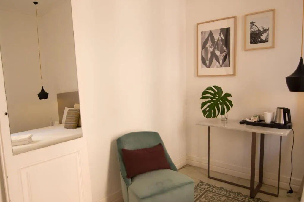 Room, Forgetmenot, Barcelona
