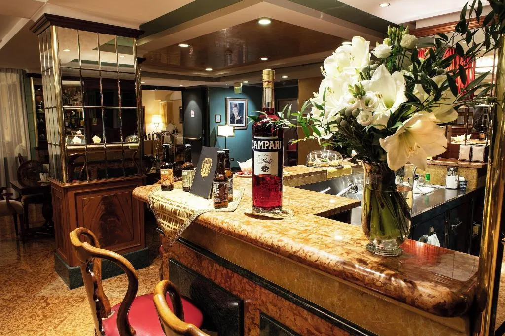 Restaurant, Santa Barbara, Milan