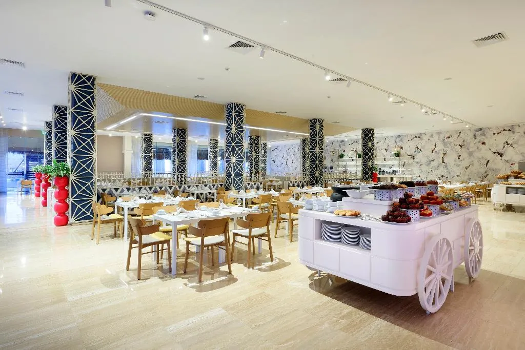 Restaurant, Grand Palladium Select White Sand Resort & Spa AI, Cancun Area