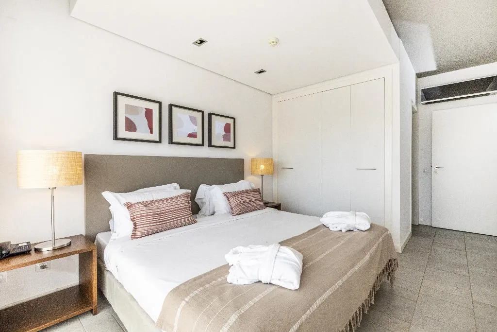 APARTMENT POOL VIEW TWO BEDROOMS Room, Pelican Alvor, Algarve