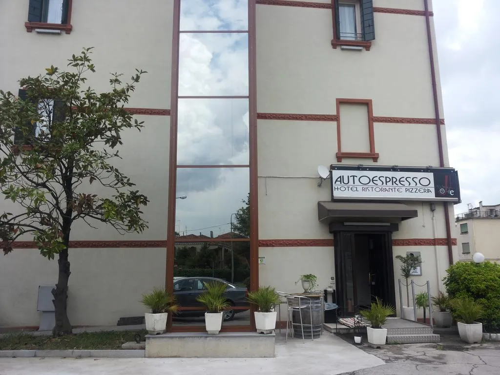 General view, Autoespresso, Venice