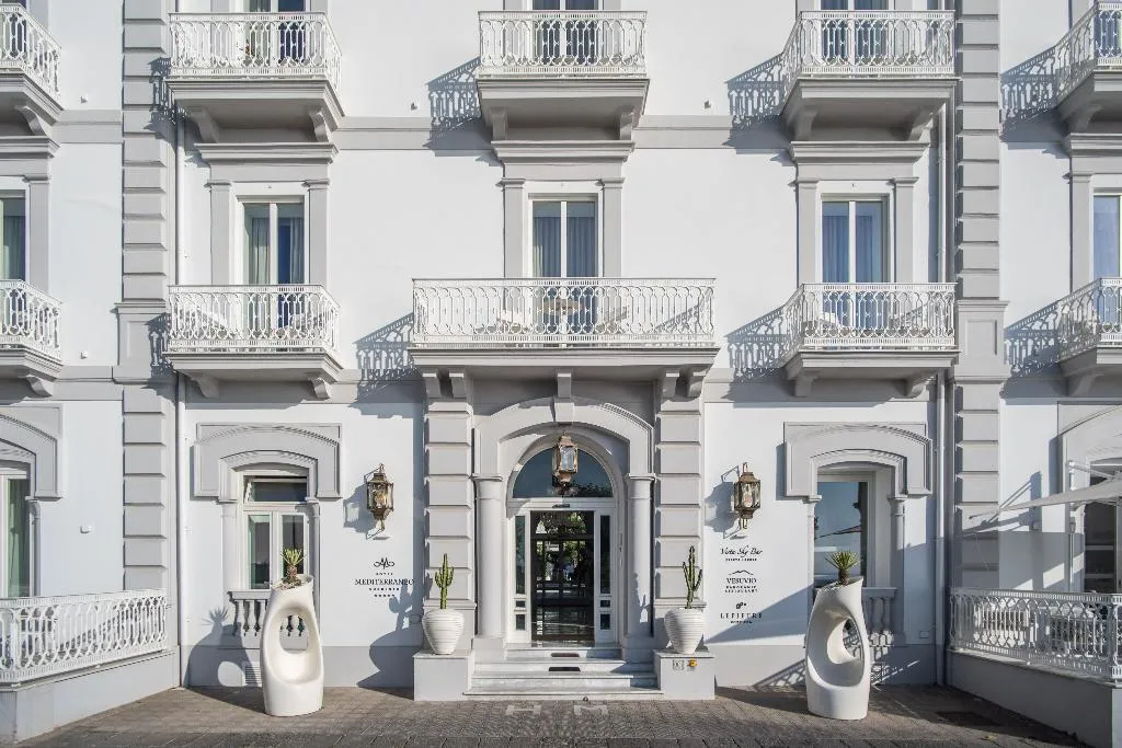 General view, Hotel Mediterraneo Sorrento, Naples