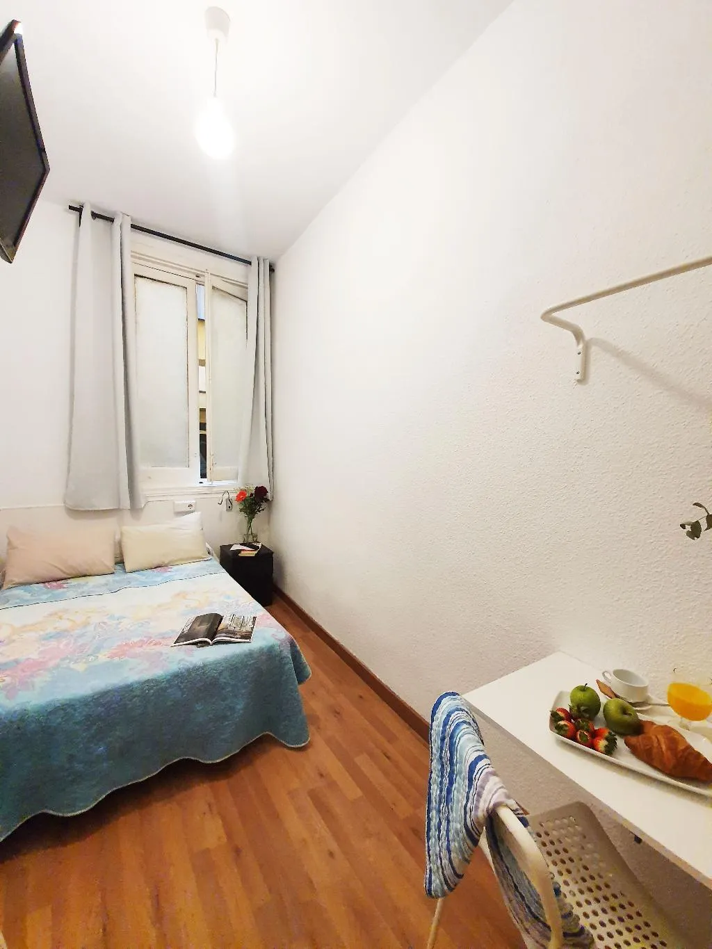 SINGLE STANDARD Room, Hostal Alicante, Madrid