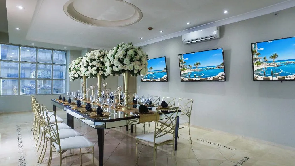 Conferences, Sandos Cancun All Inclusive - Adults Only, Cancun Area