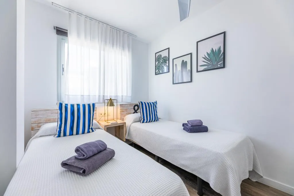 APARTMENT CAPACITY 4 TWO BEDROOMS Room, Bristol Sunset Beach, Fuerteventura