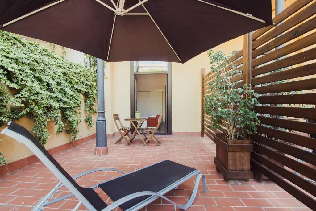 Terrace, Hostal Live Barcelona, Barcelona