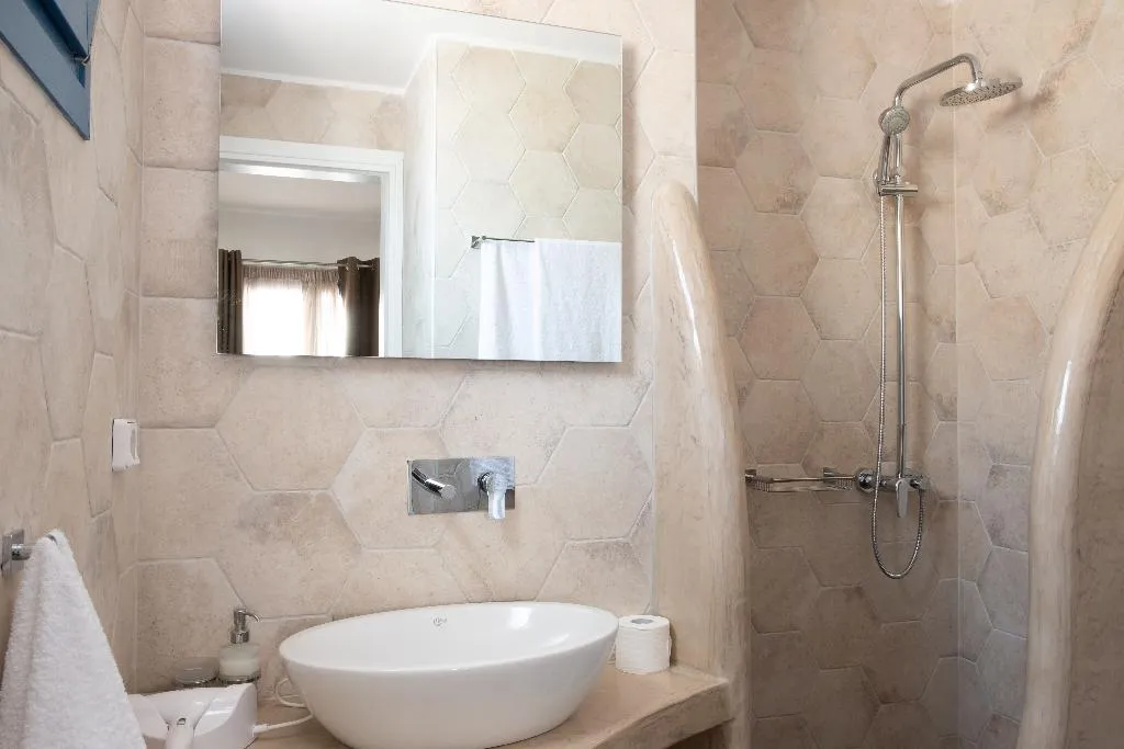 APARTMENT ONE BEDROOM Room, Tristhenia Hotel, Santorini