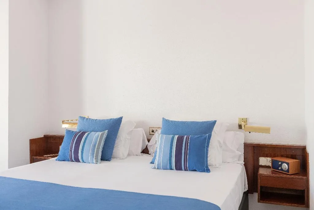 DOUBLE SINGLE USE CLASSIC Room, Almadraba Park, Costa Brava