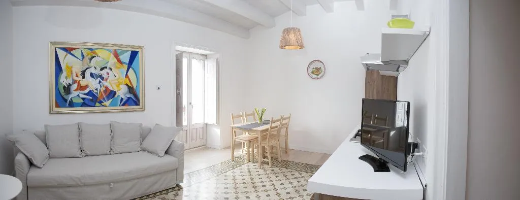 APARTMENT CAPACITY 2 Room, Residence Ventimiglia, Palermo