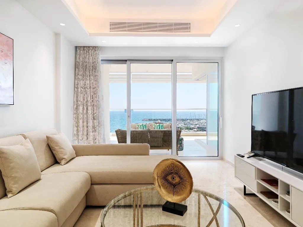 APARTMENT LUXURY Room, The Tower at St Raphael Resort, Cyprus