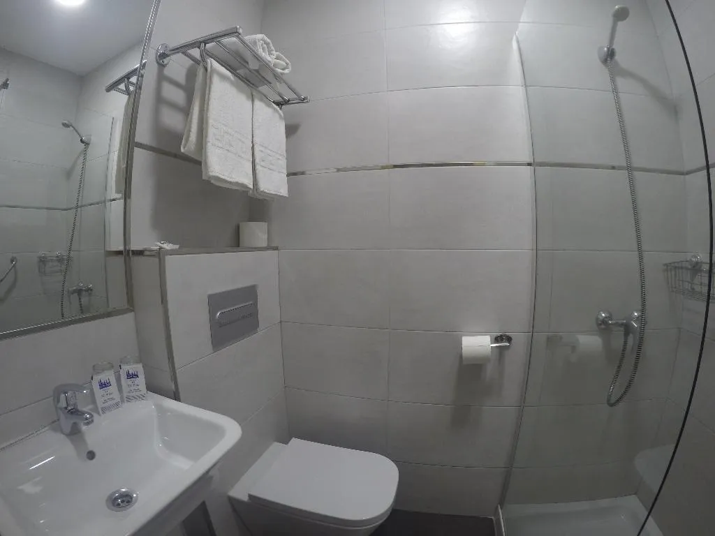 DOUBLE STANDARD Room, El Pilar, Madrid