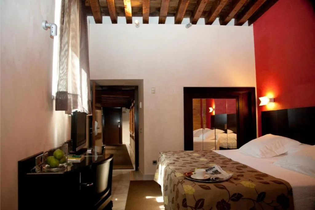 DOUBLE DELUXE Room, Pintor el Greco, Madrid