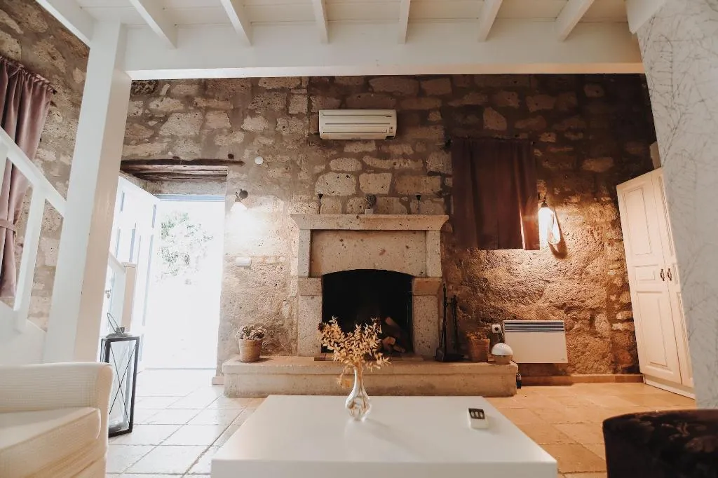 Room, Tashmahal, Izmir