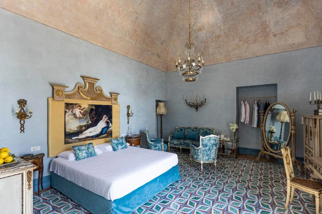 JUNIOR SUITE DELUXE WITH TERRACE Room, Villa De Cillis Carafa, Naples
