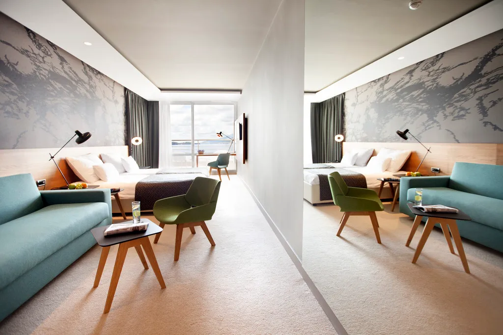 DOUBLE DELUXE SEA VIEW WITH BALCONY Room, Dubrovnik Palace, Dubrovnik