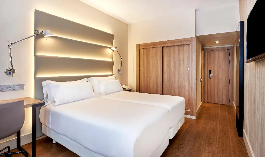 FAMILY ROOM CAPACITY 3 Room, NH Sants Barcelona, Barcelona
