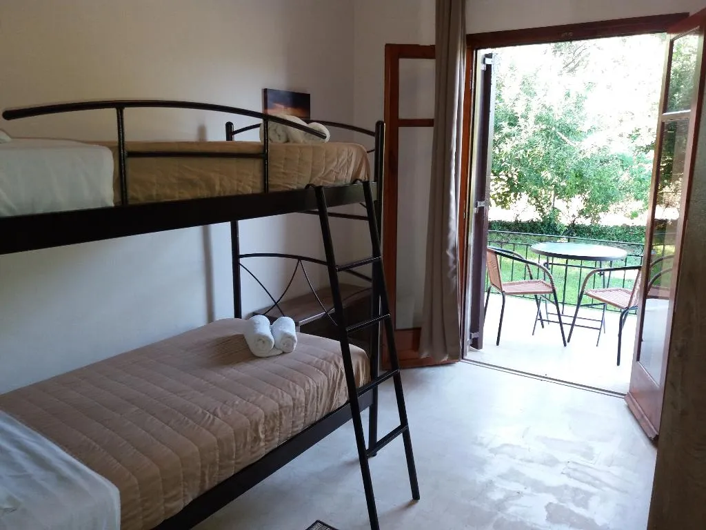 TWIN TWO BEDROOMS Room, Mileona Rooms, Corfu