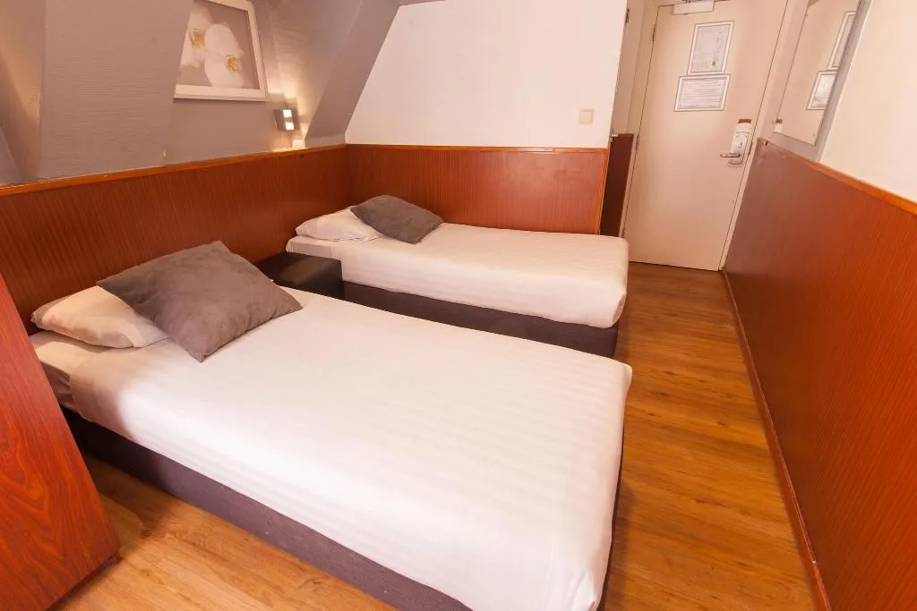 TWIN STANDARD Room, Travel, Amsterdam