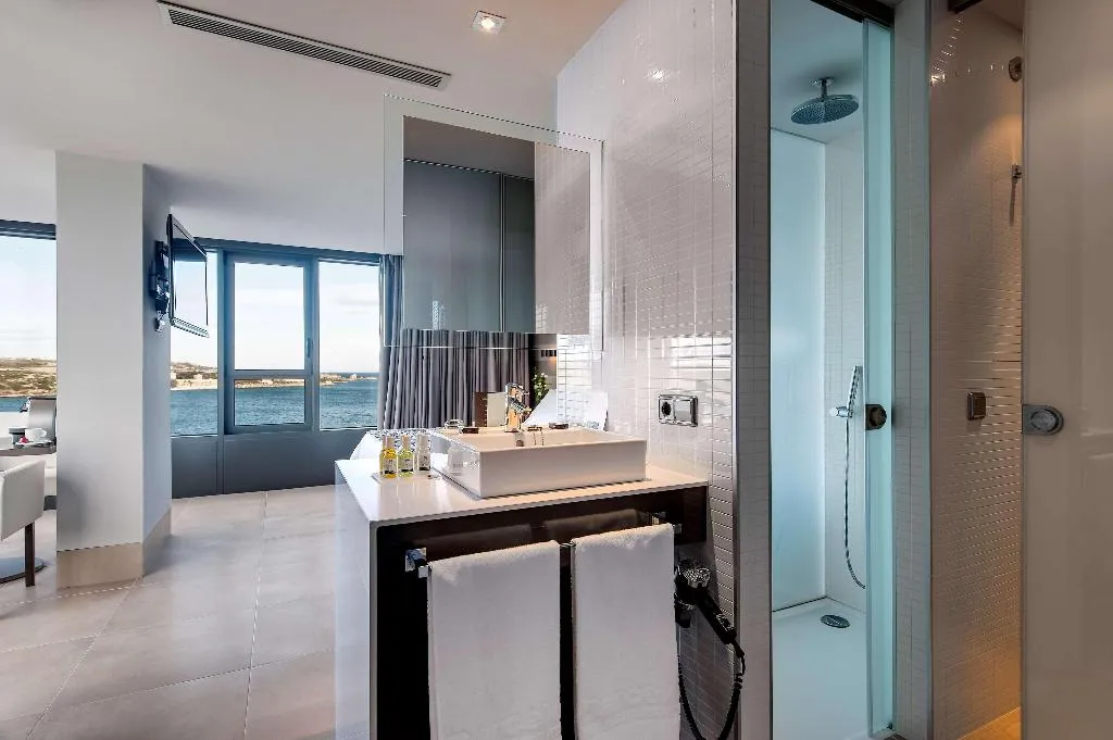 Double or Twin DELUXE Room, Barceló Hamilton Menorca -Adults Only, Menorca