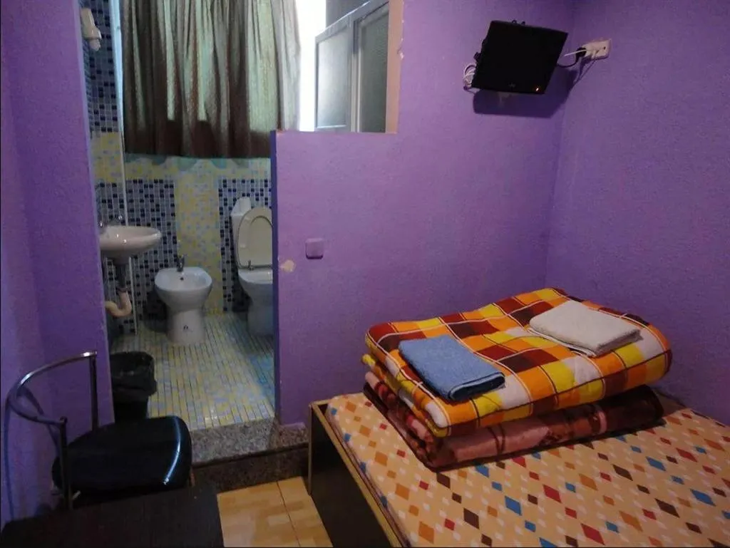 Room, Central Station Hostel Barcelona, Barcelona