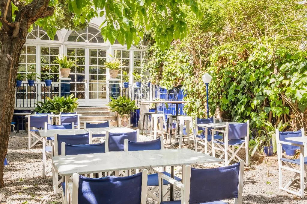 Terrace, Medium Romantic, Costa Brava