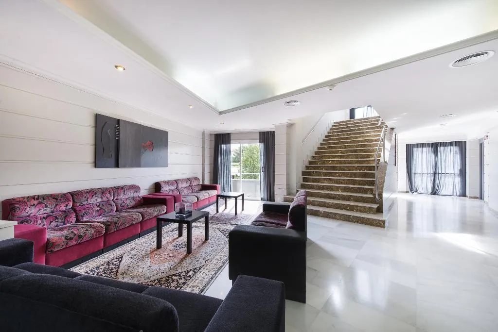 Lobby, Mirallac, Costa Brava