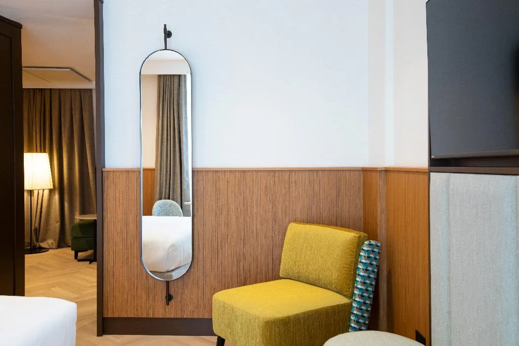 JUNIOR SUITE CAPACITY 3 Room, Circle6 Rome, Rome